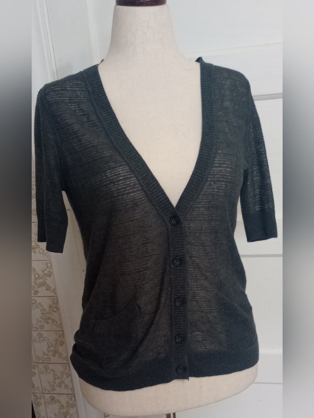 Mossimo Supply Co. Charcoal Short-Sleeve V-Neck Button Cardigan